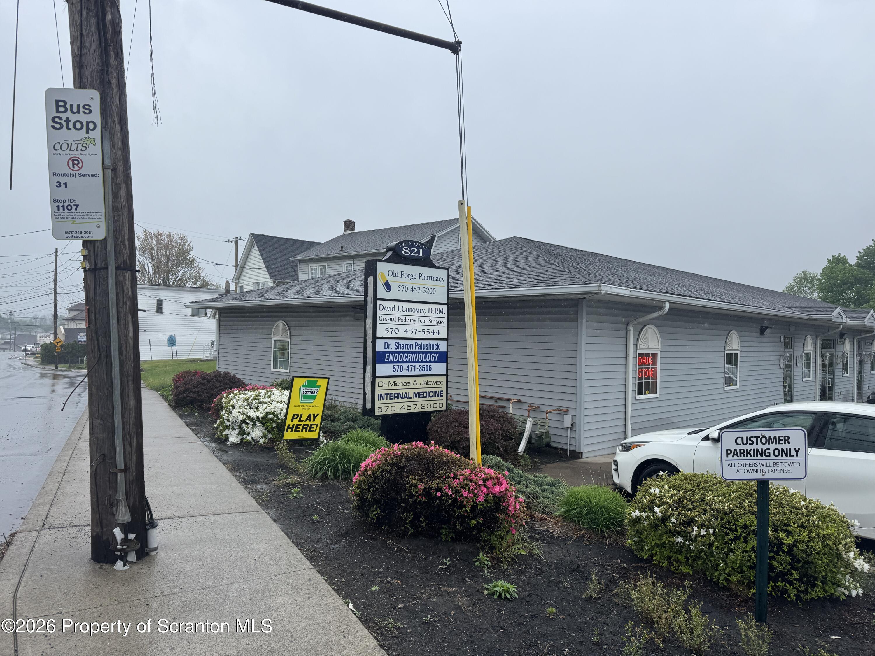 821 S Main St, Old Forge, PA 18518