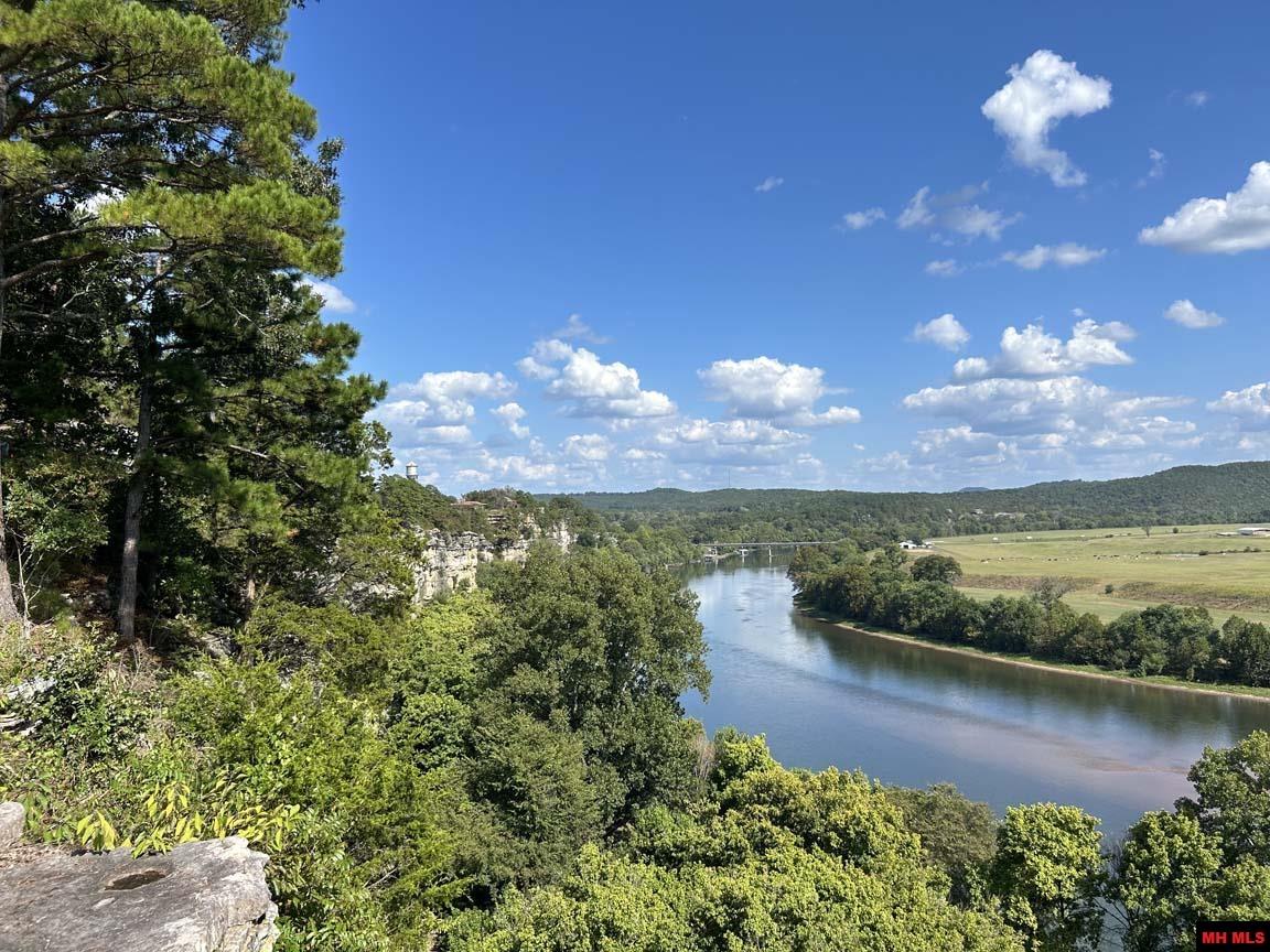 680 Chessmond Ferry Rd, Calico Rock, AR 72519