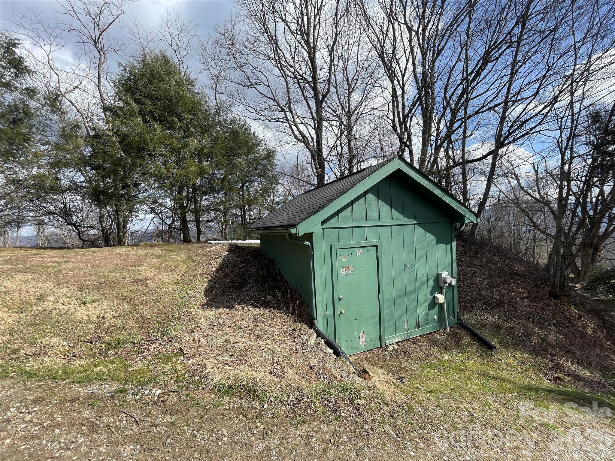main property photo 33