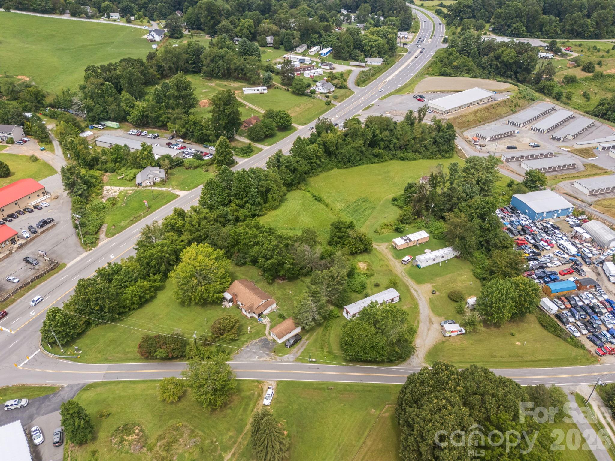 main property photo 15