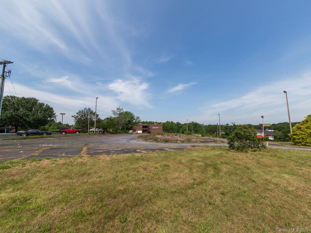 main property photo 30
