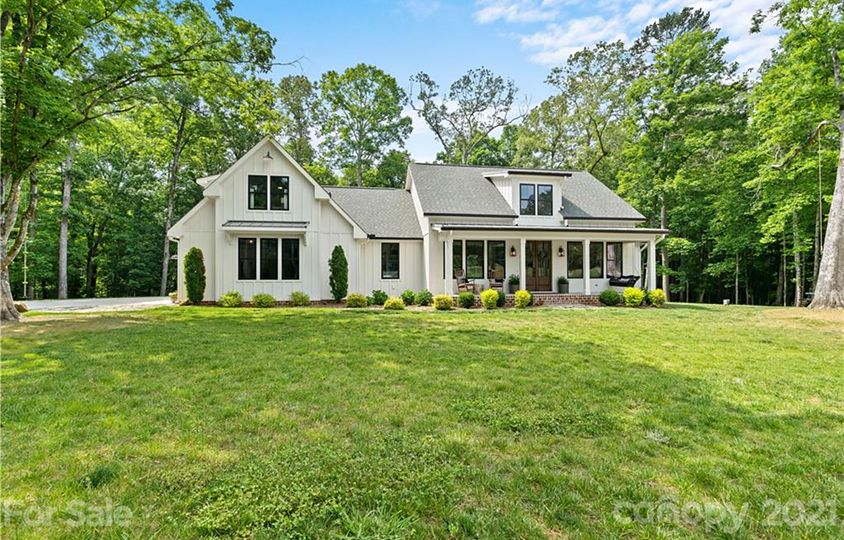 7210 Sample Rd, Huntersville, NC 28078