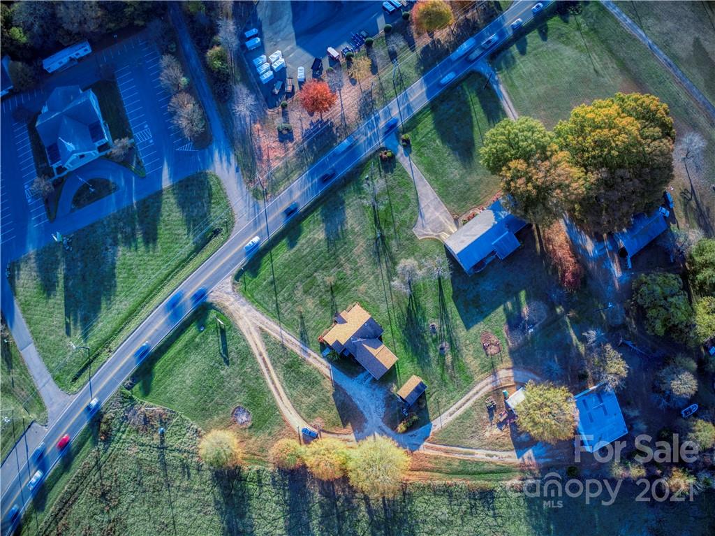 main property photo 12
