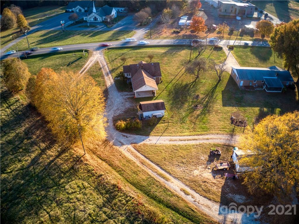 main property photo 19