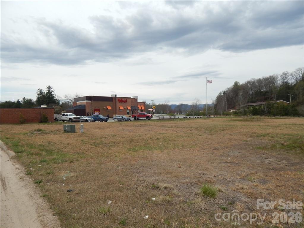 main property photo 11