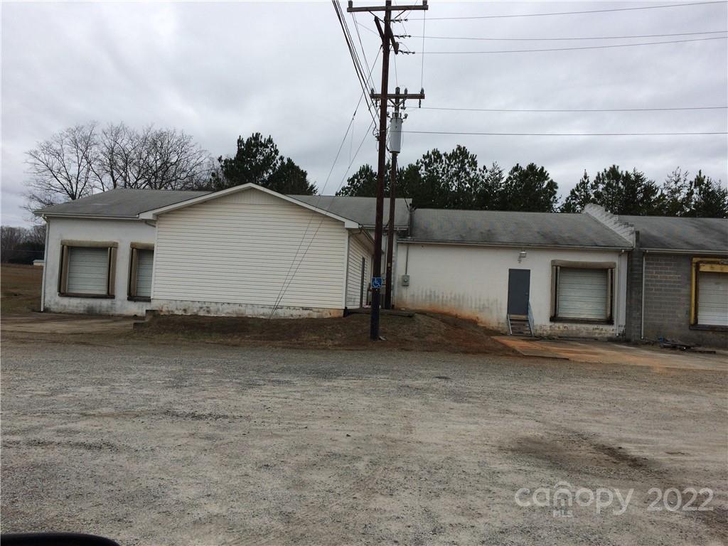 main property photo 11