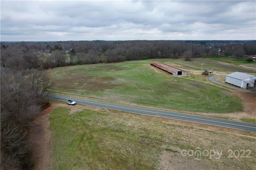 main property photo 11