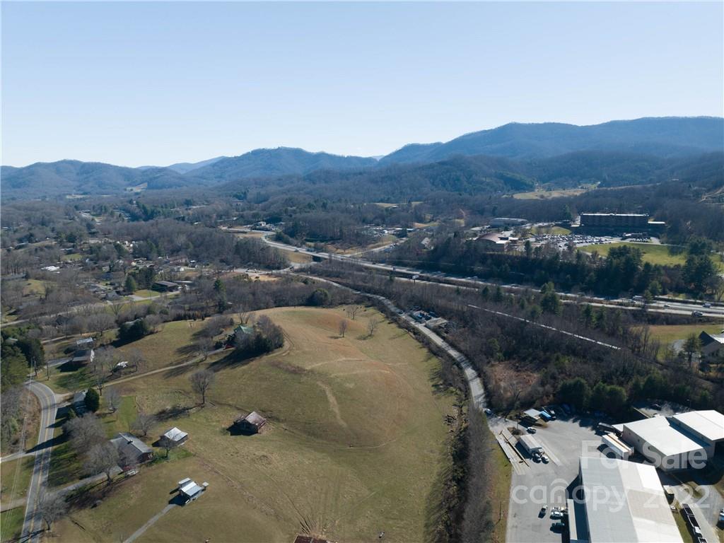 main property photo 11