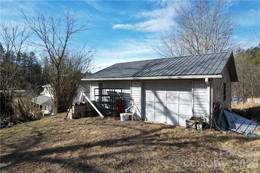 main property photo 9