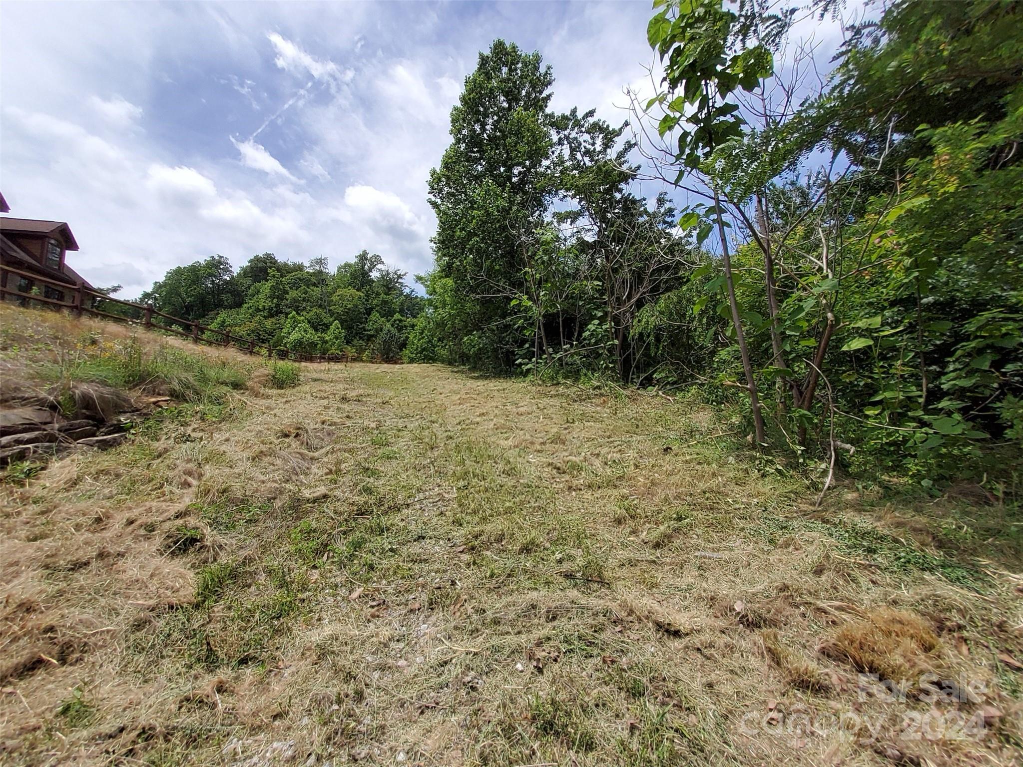 main property photo 20