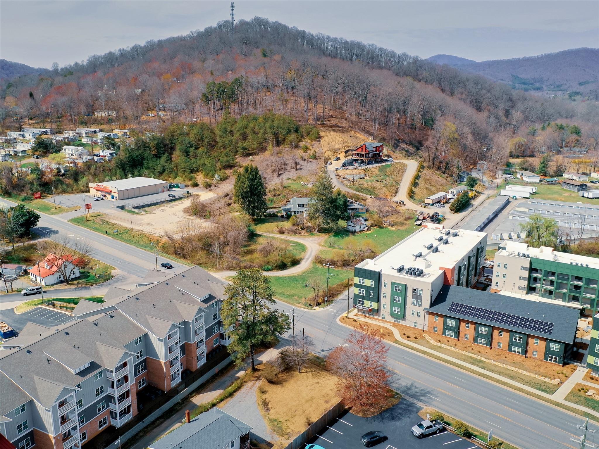 main property photo 13
