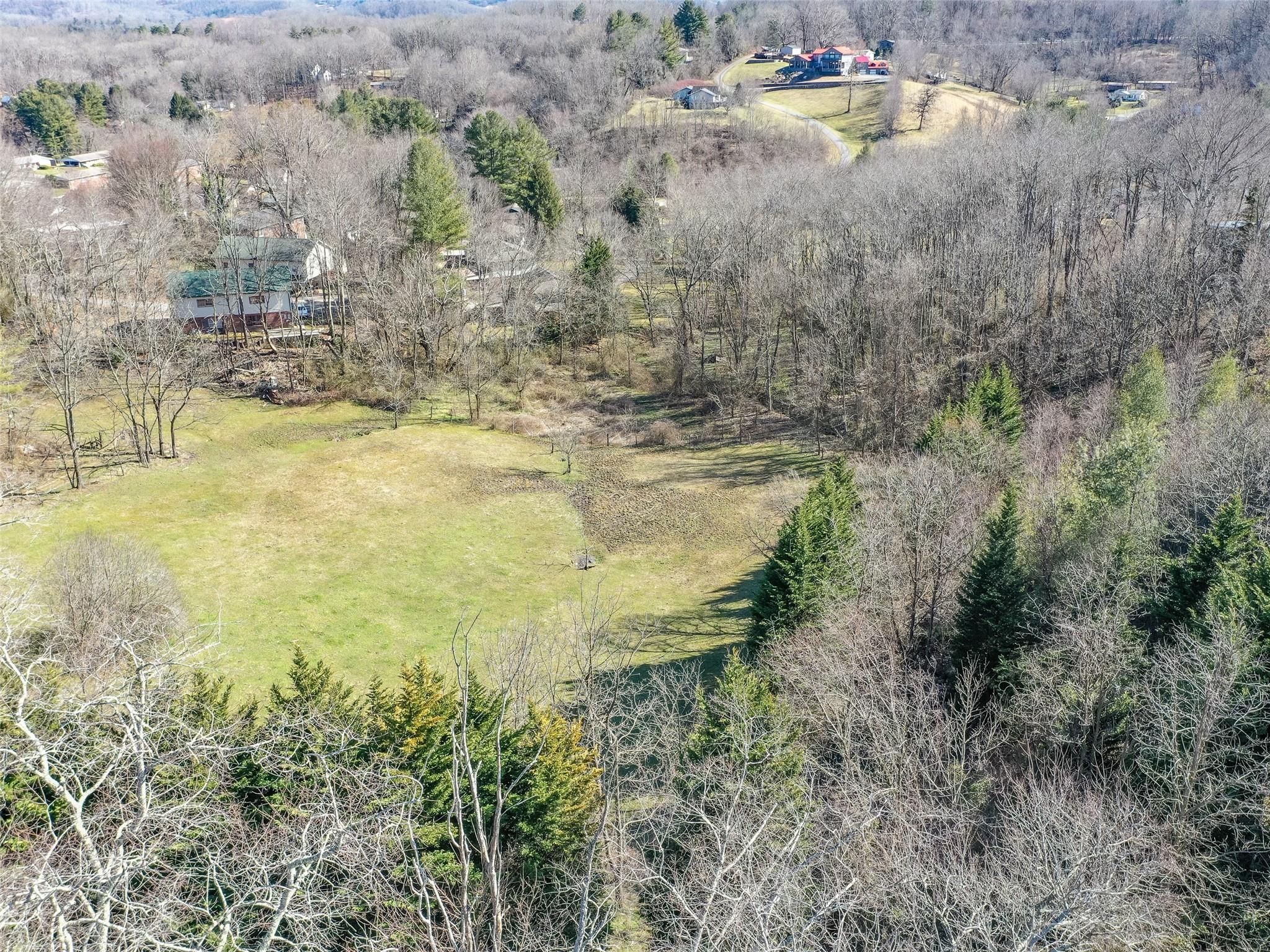 main property photo 16