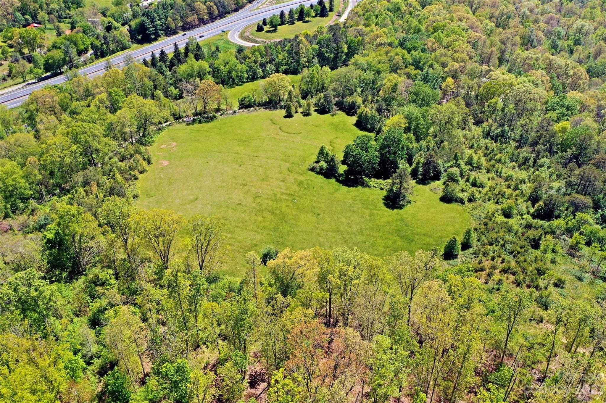 main property photo 11