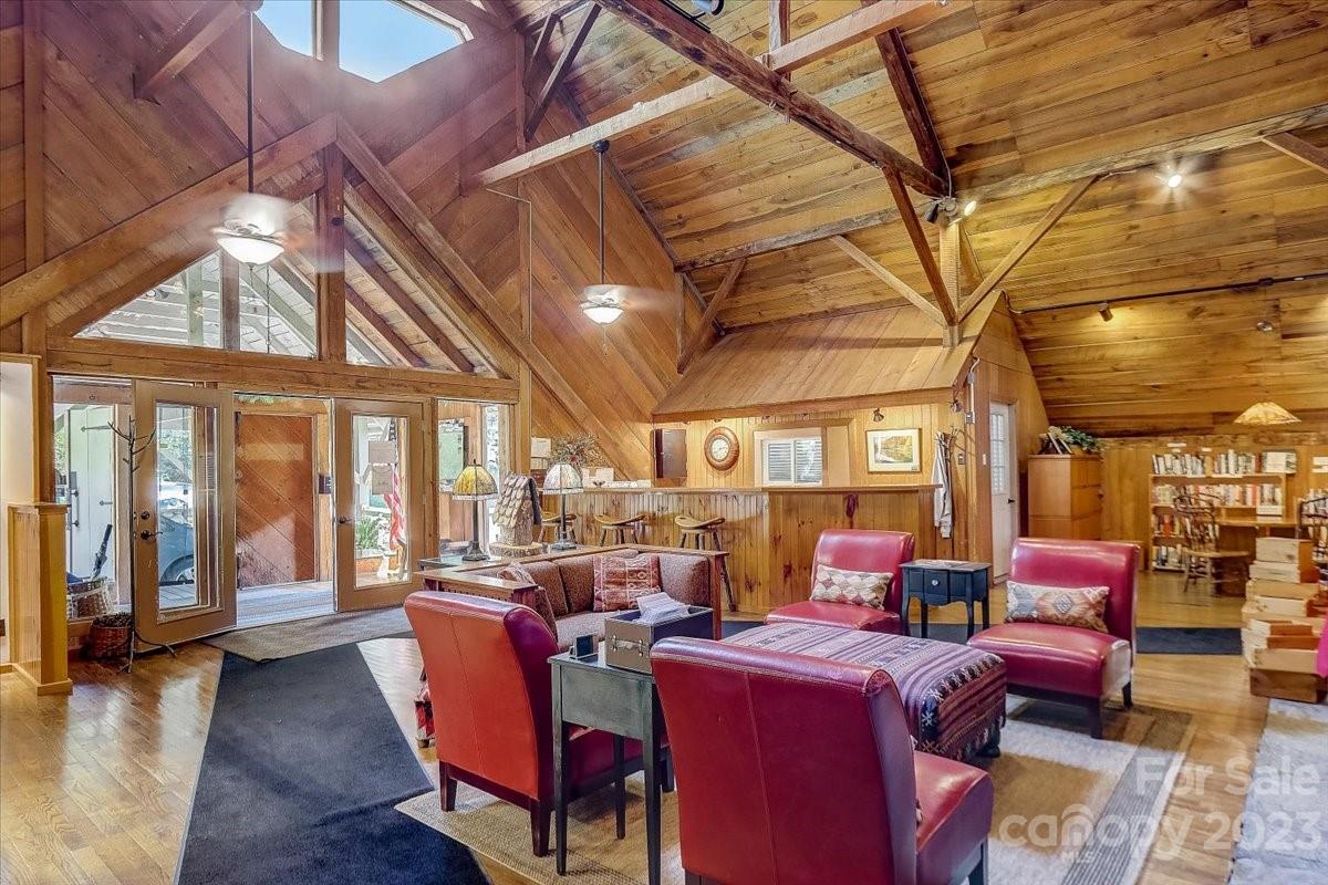 main property photo 24