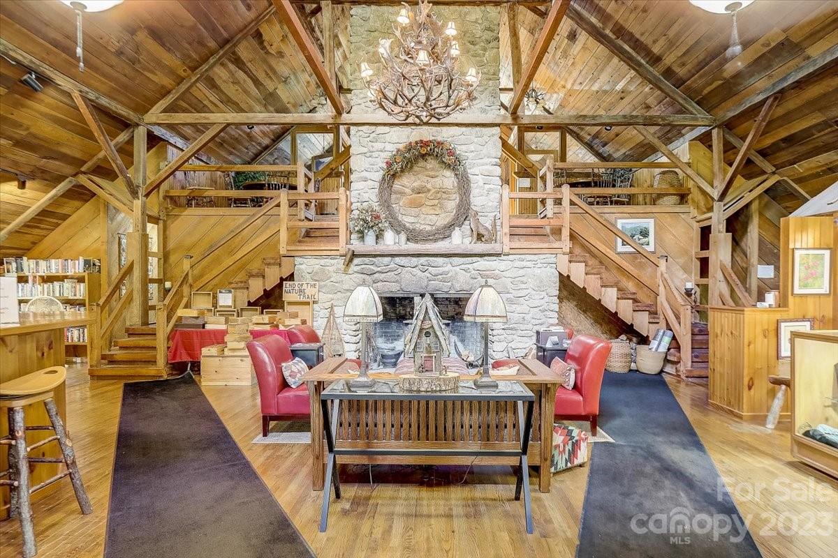 main property photo 22