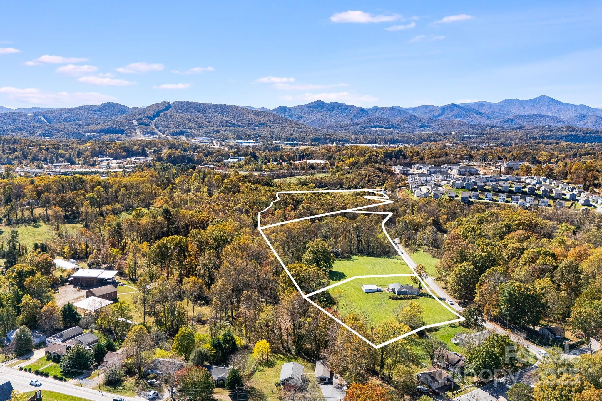 main property photo 23