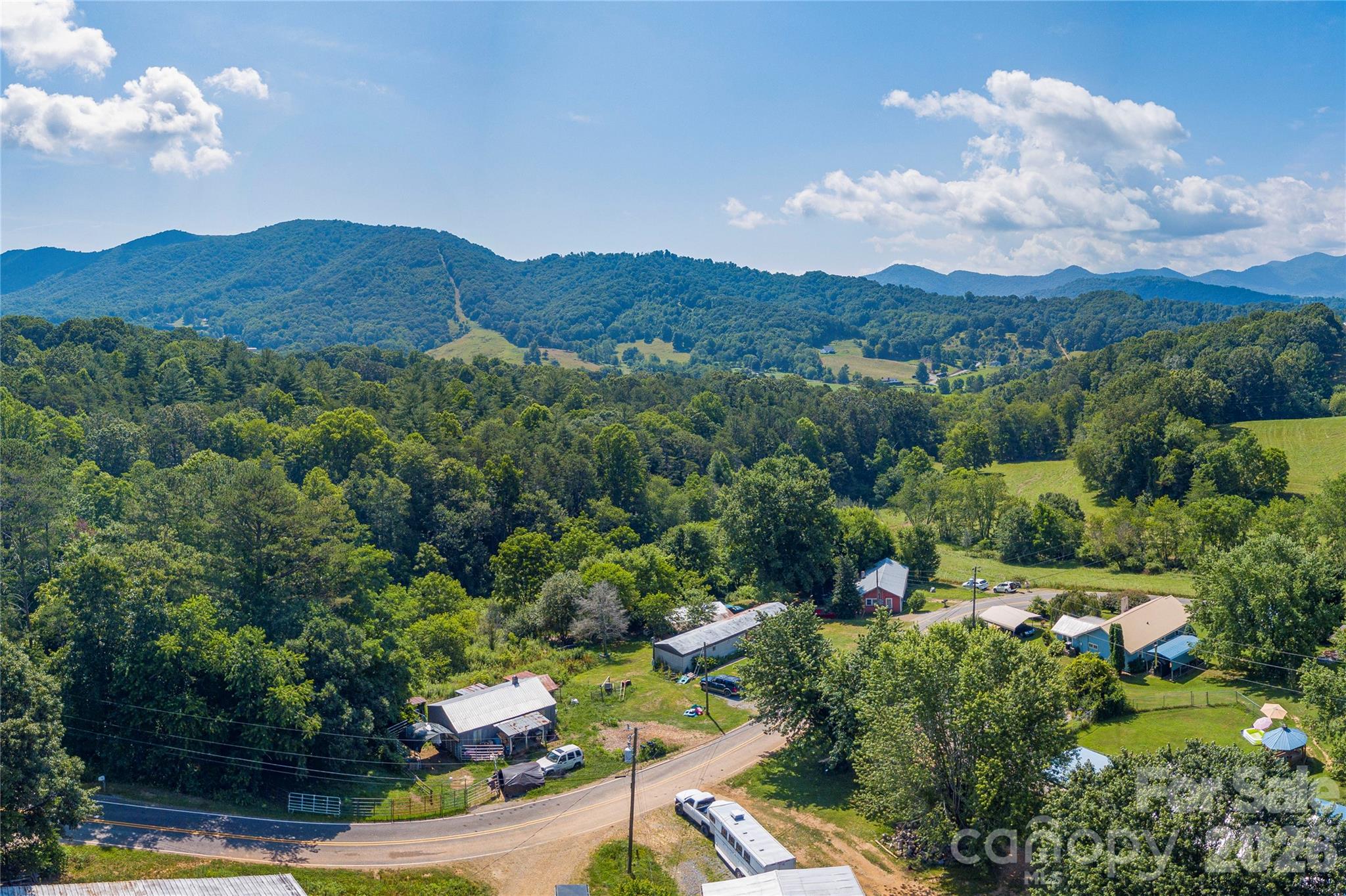 main property photo 16