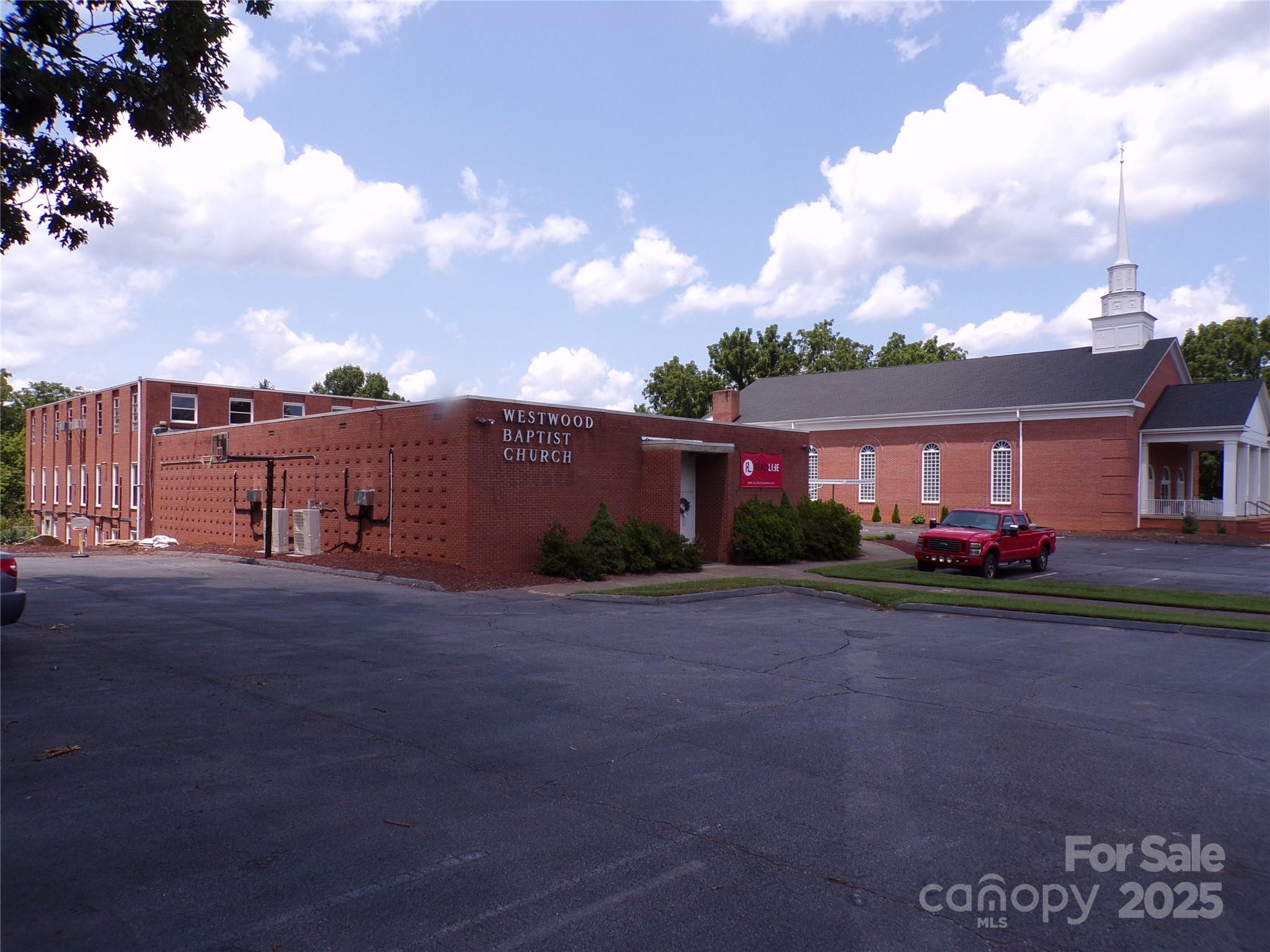 main property photo 8