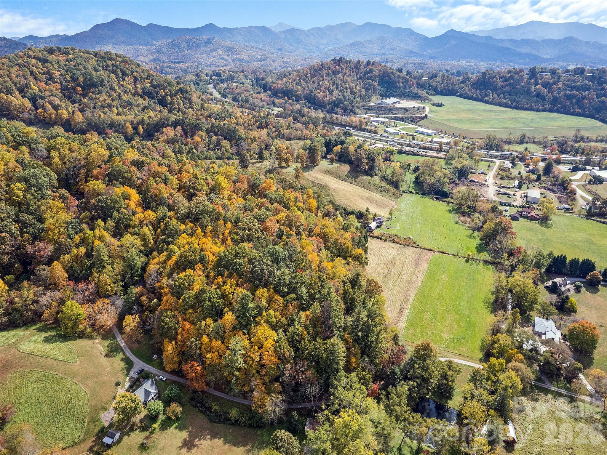 main property photo 12
