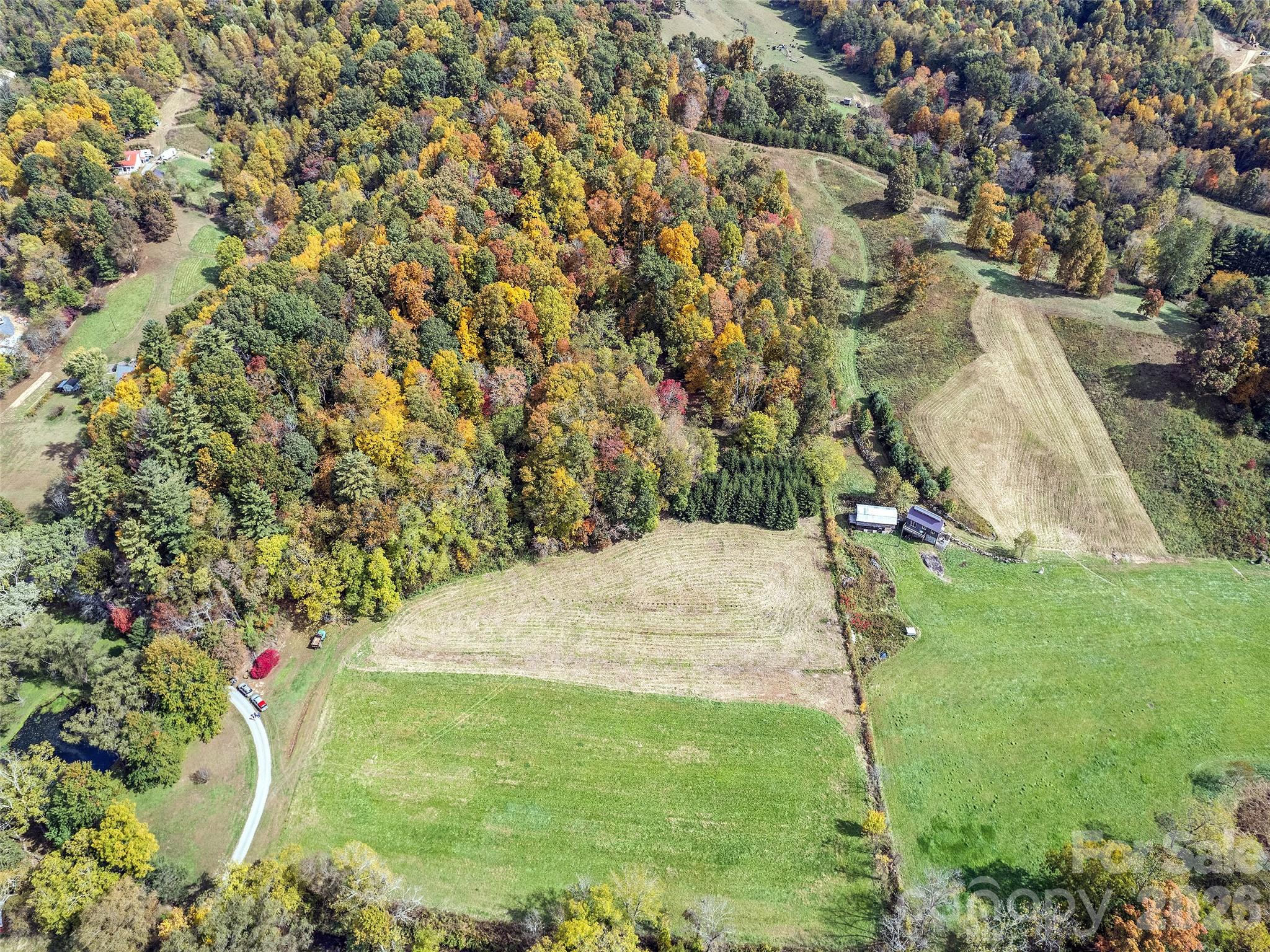 main property photo 8