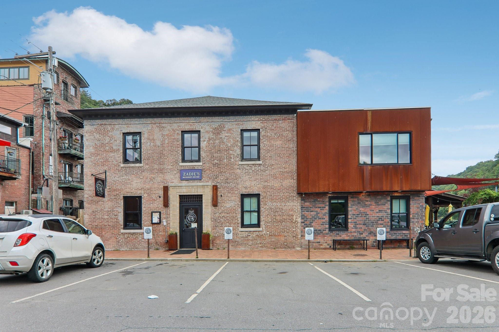 main property photo 36