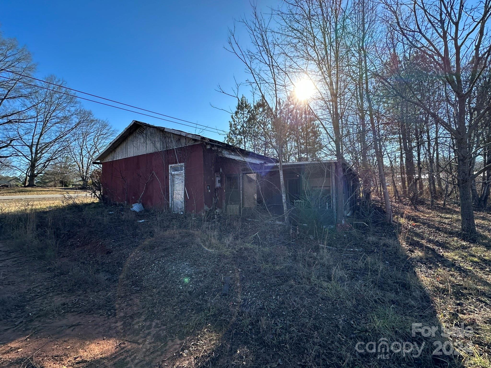 main property photo 12