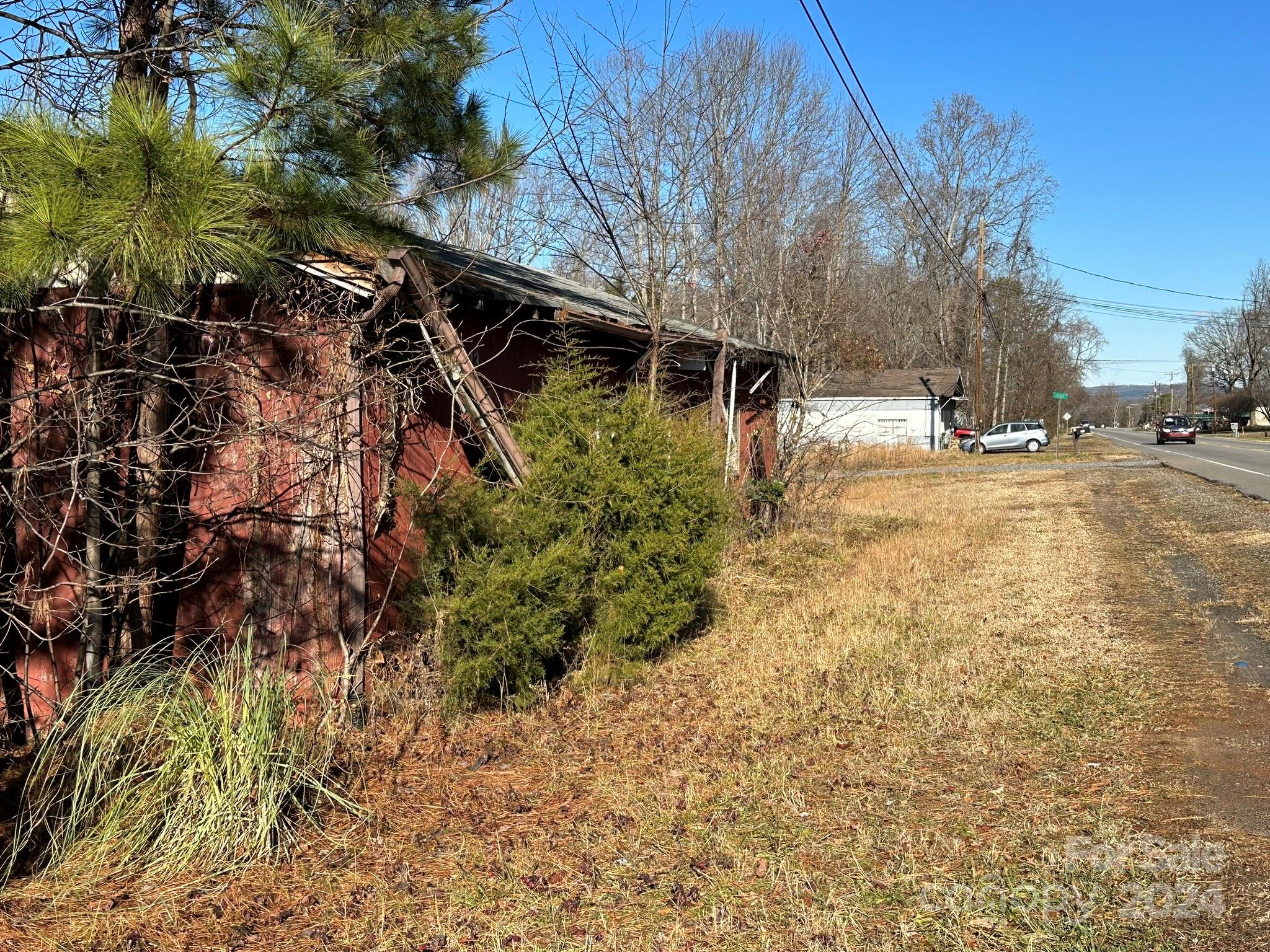 main property photo 20