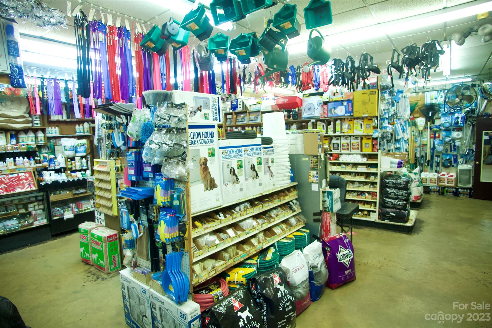 main property photo 9