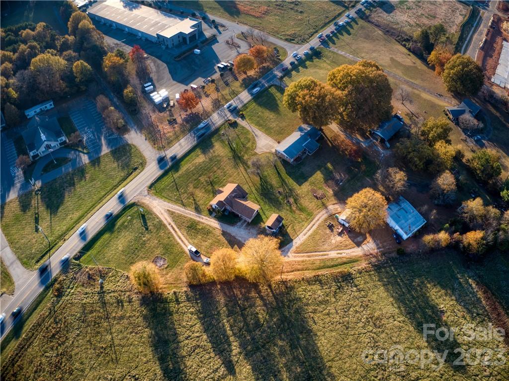 main property photo 22