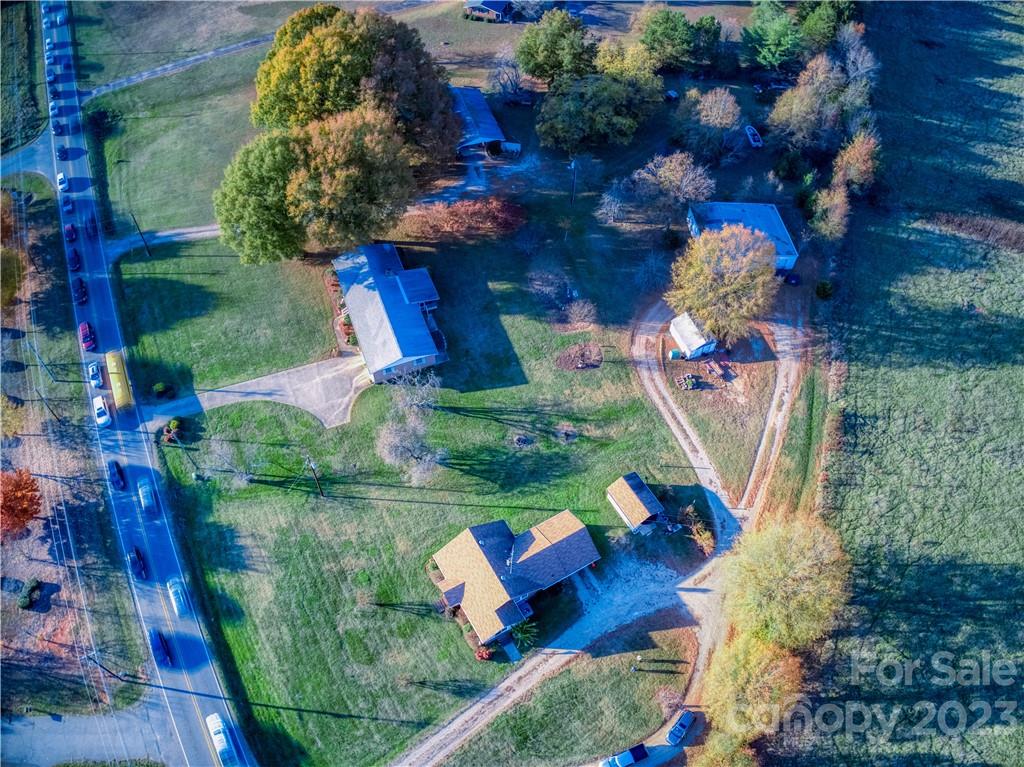 main property photo 26