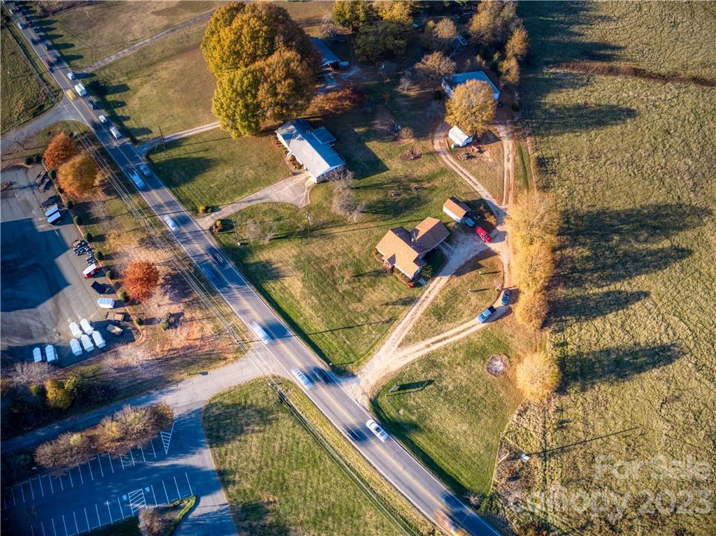 main property photo 38