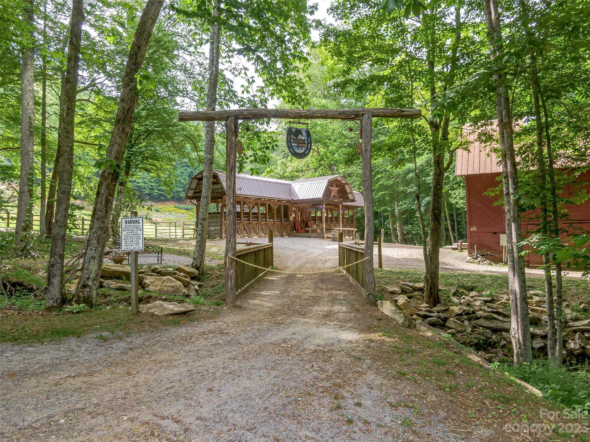 main property photo 20