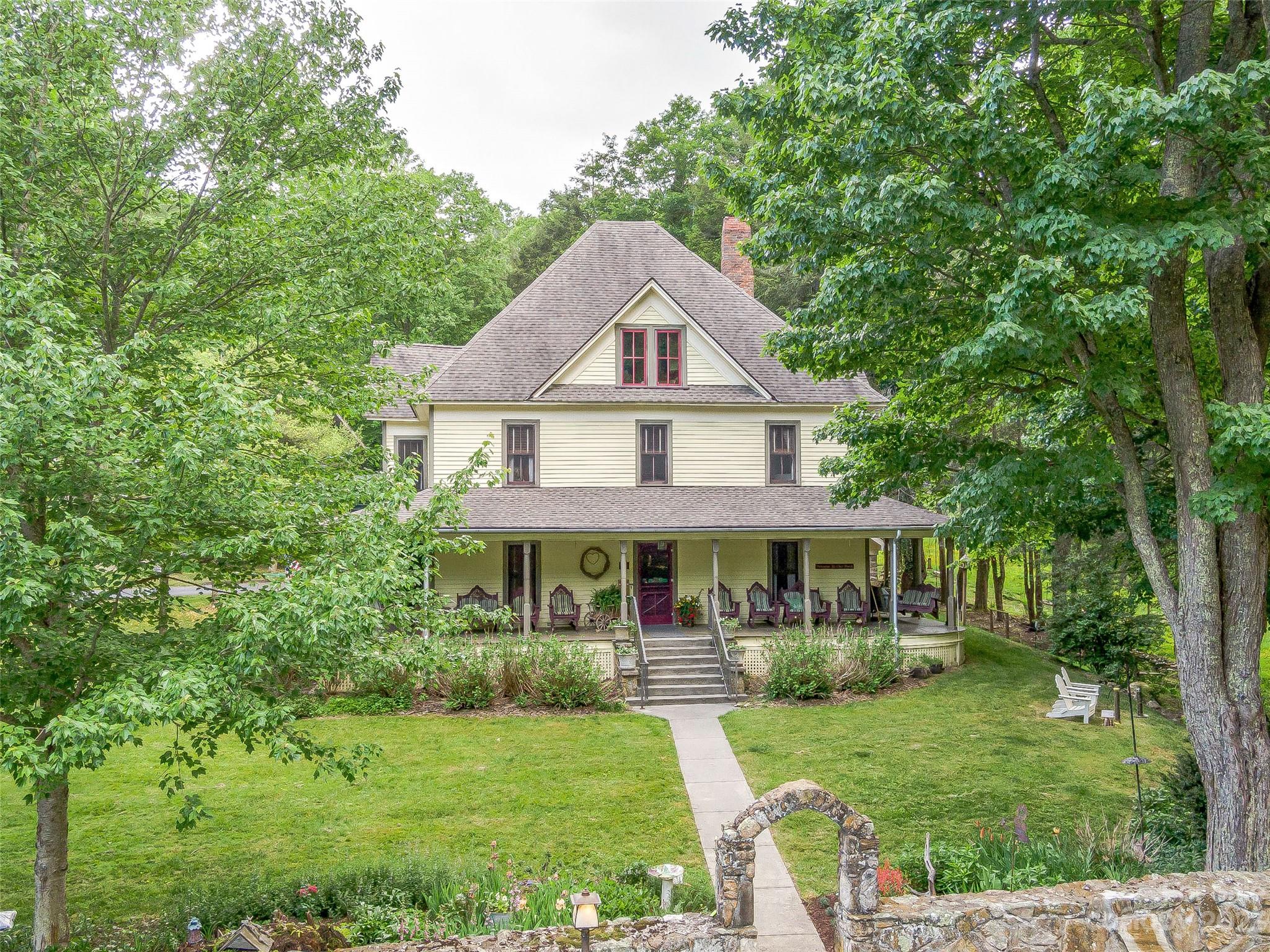 main property photo 30