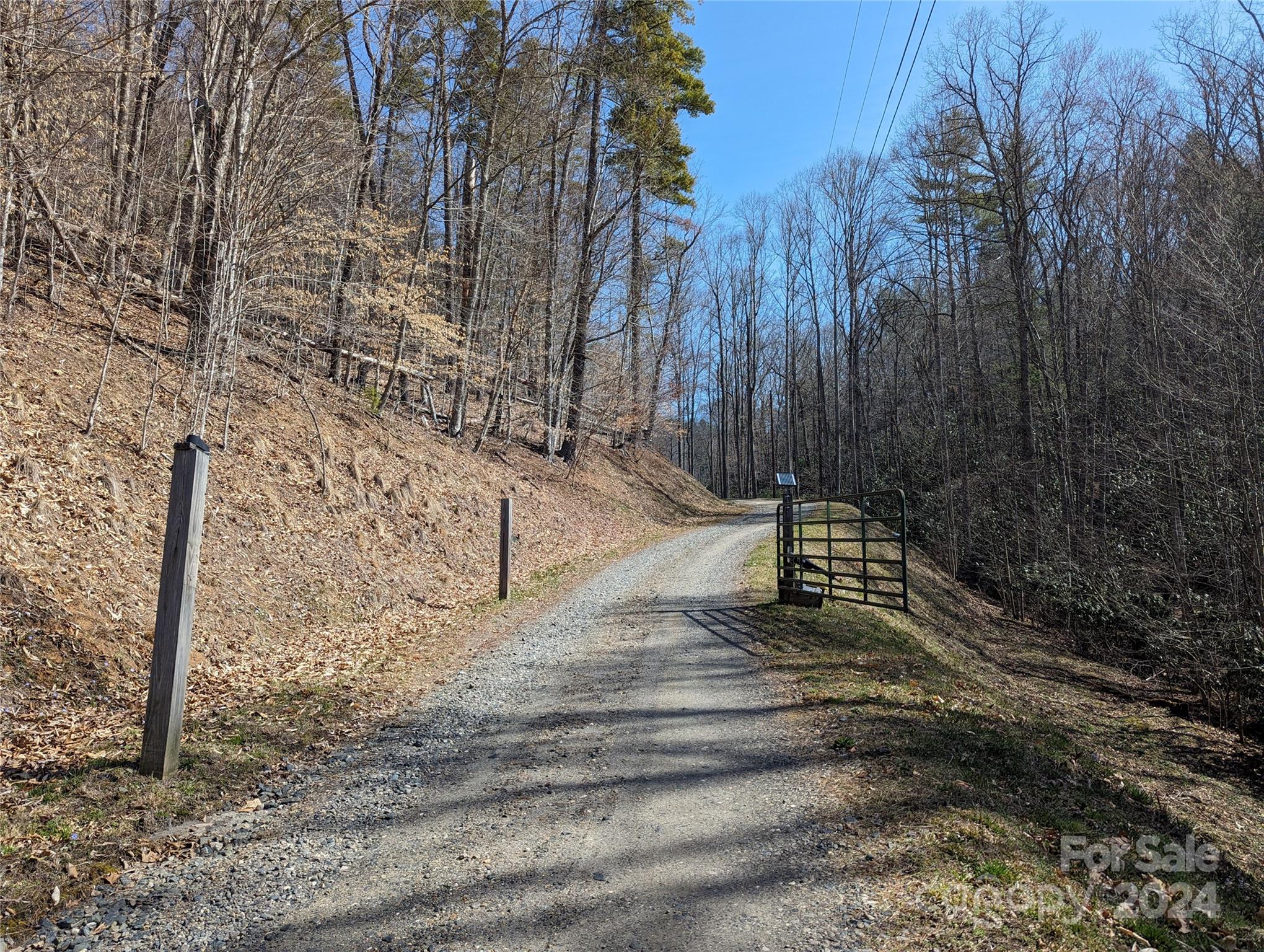main property photo 23