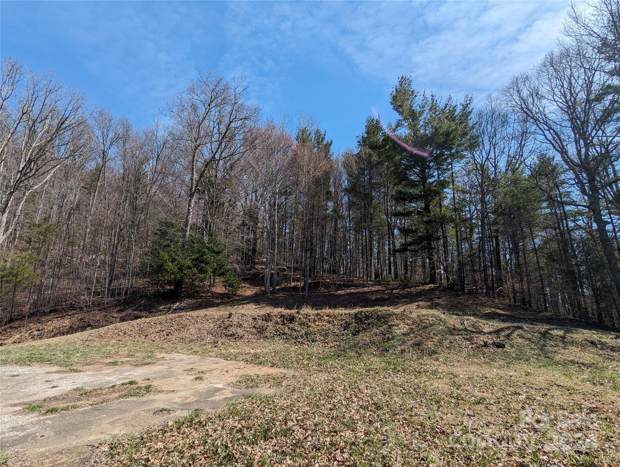 main property photo 41