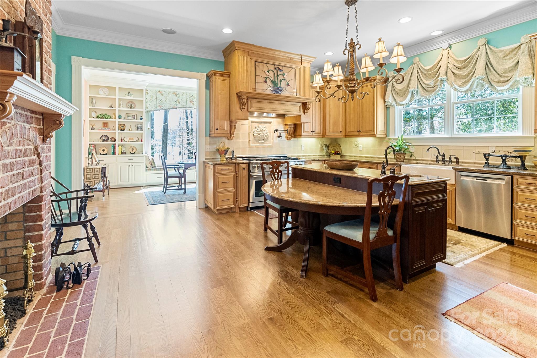 main property photo 29