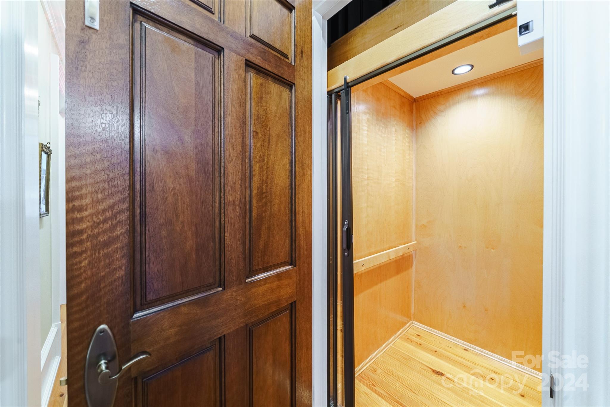 main property photo 18