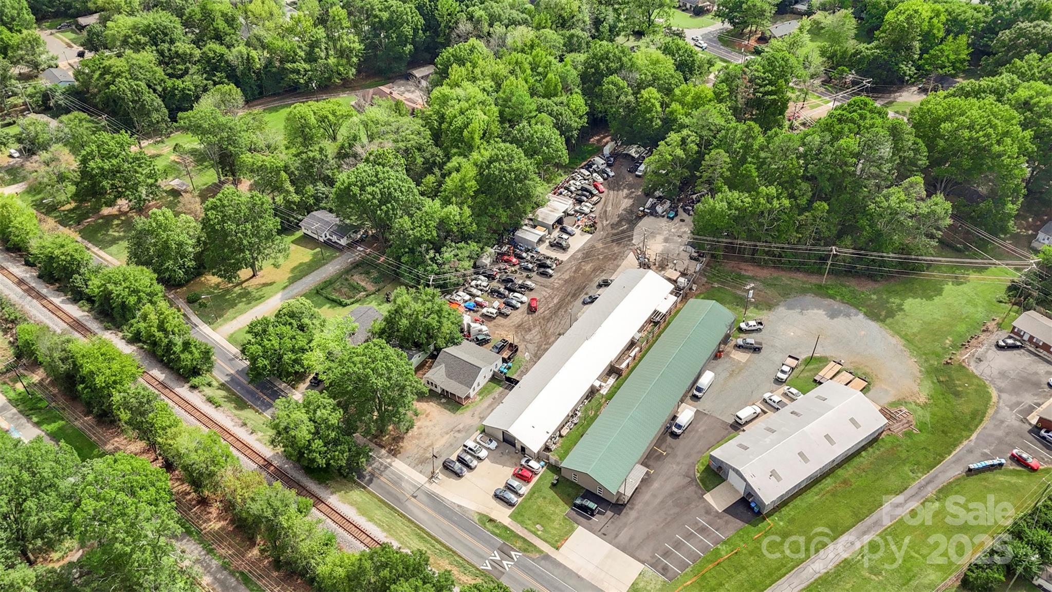 main property photo 17
