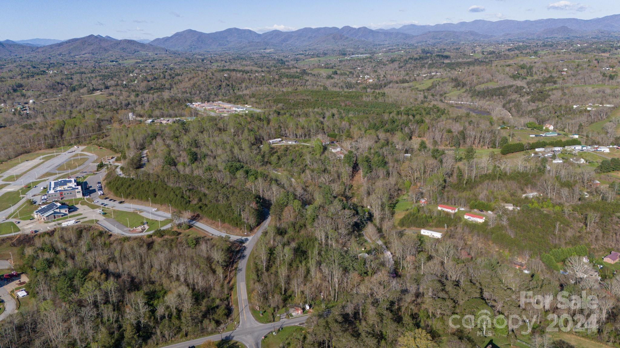 main property photo 14