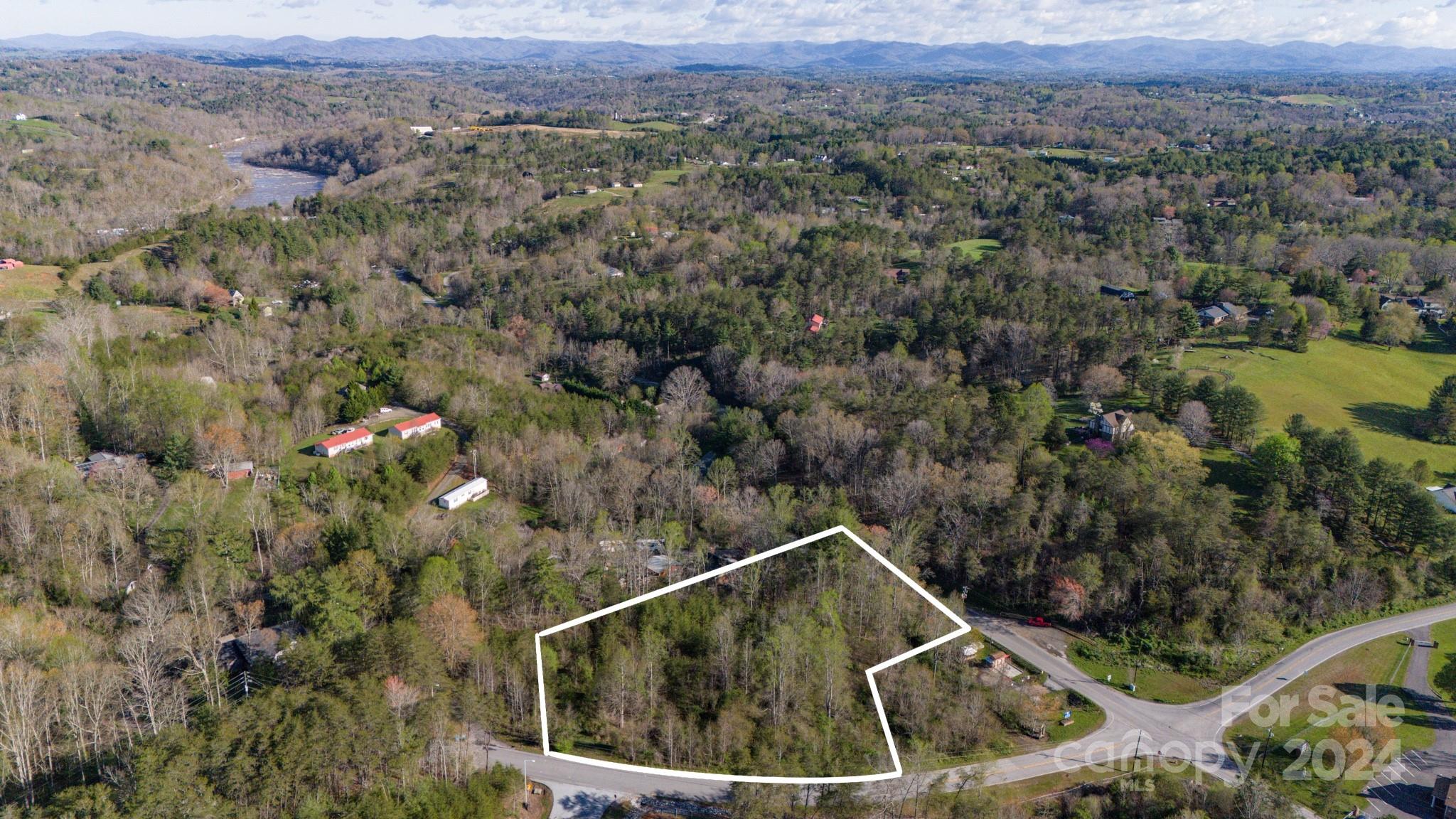 main property photo 9