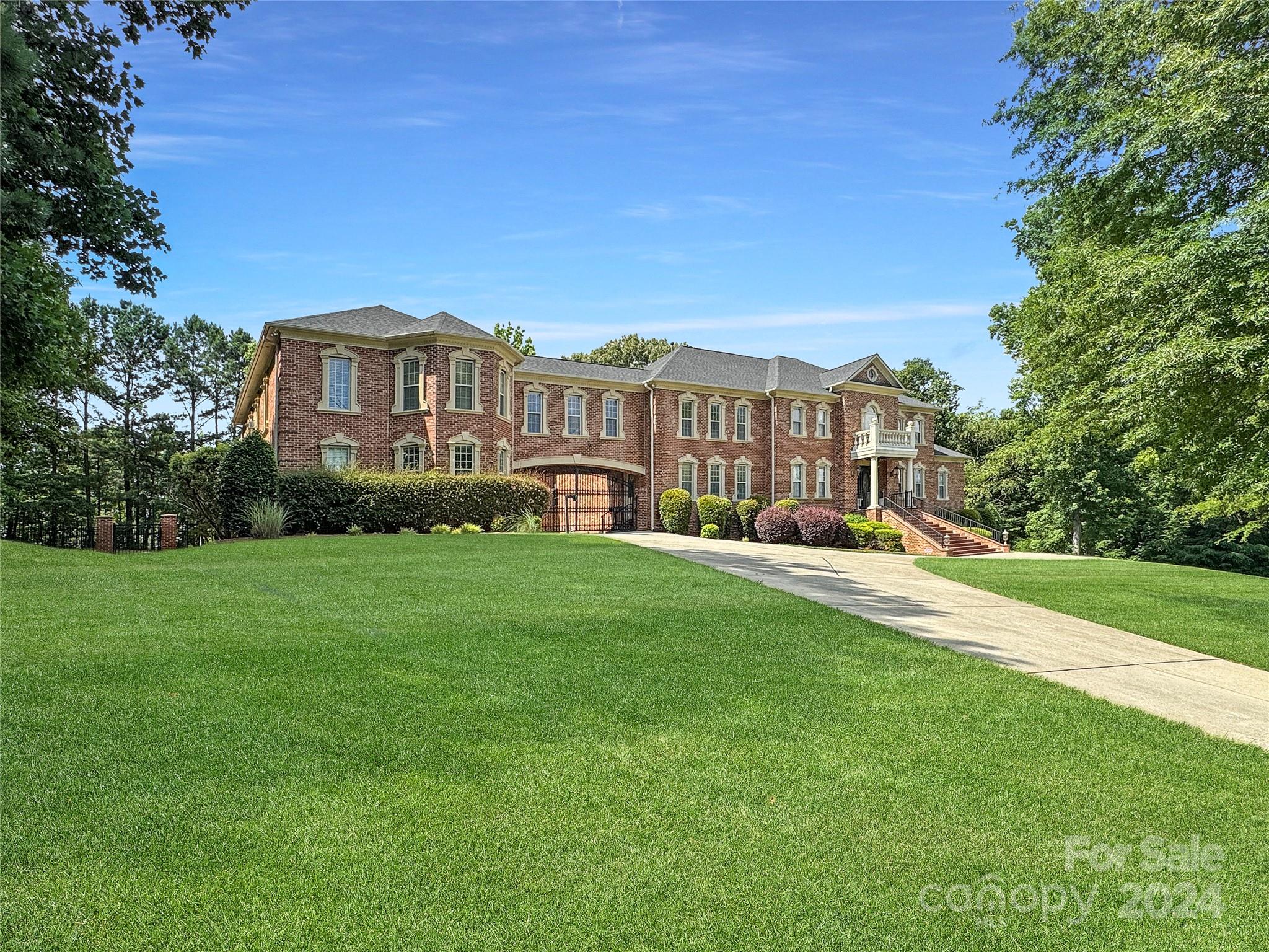 main property photo 14