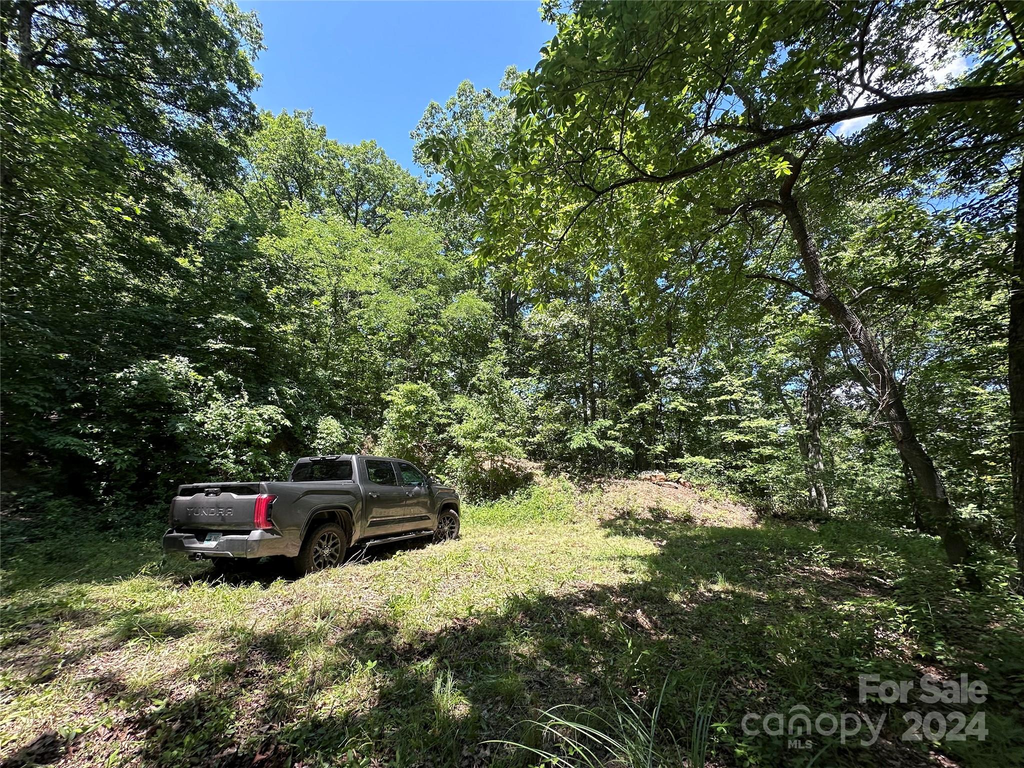main property photo 28