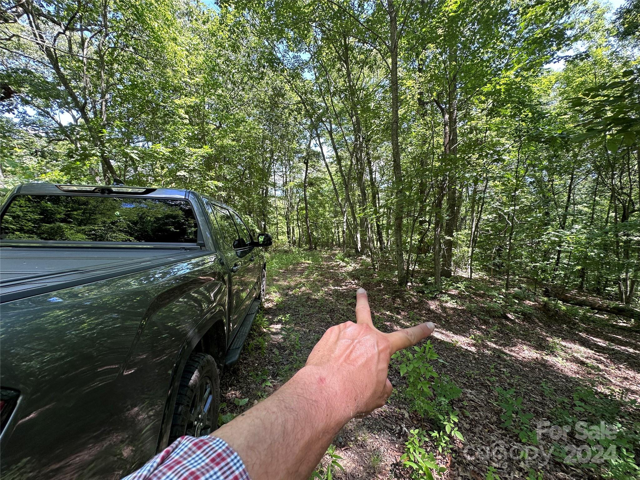 main property photo 40