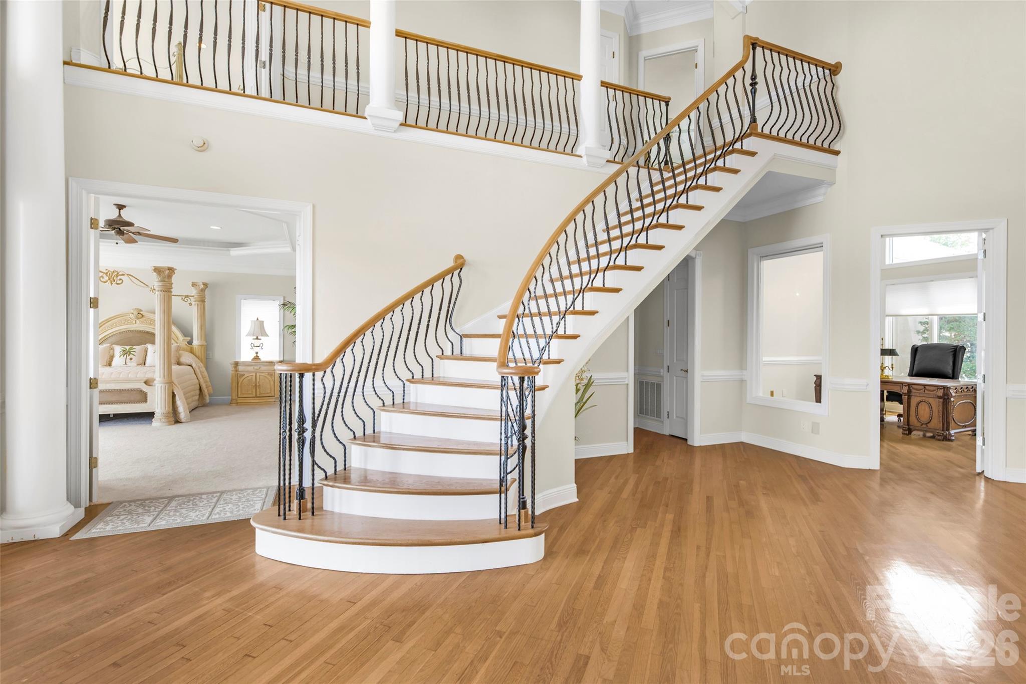 main property photo 19