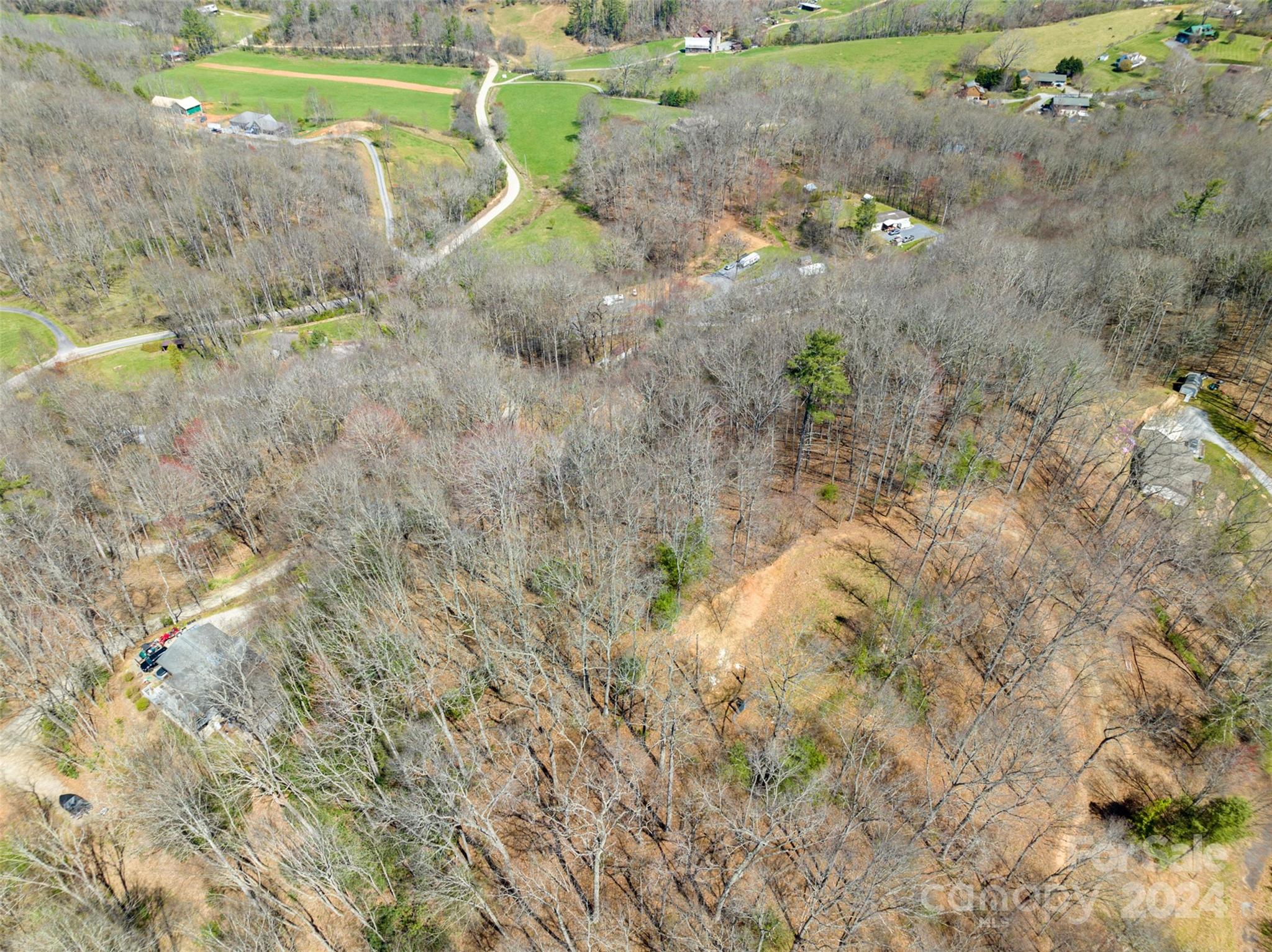main property photo 8
