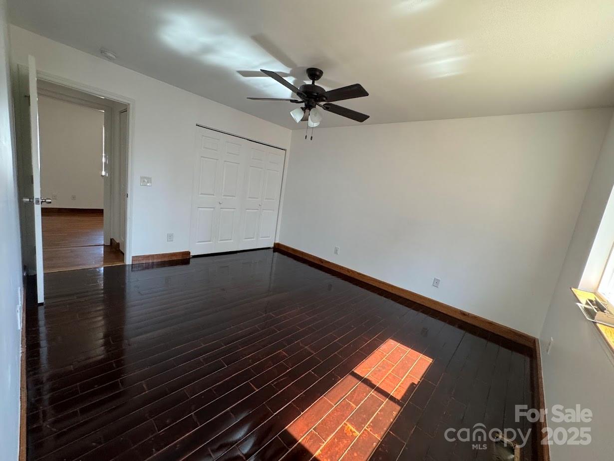 property viewer photo 10