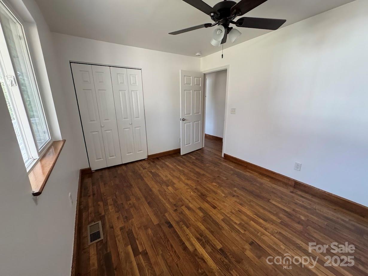 property viewer photo 13