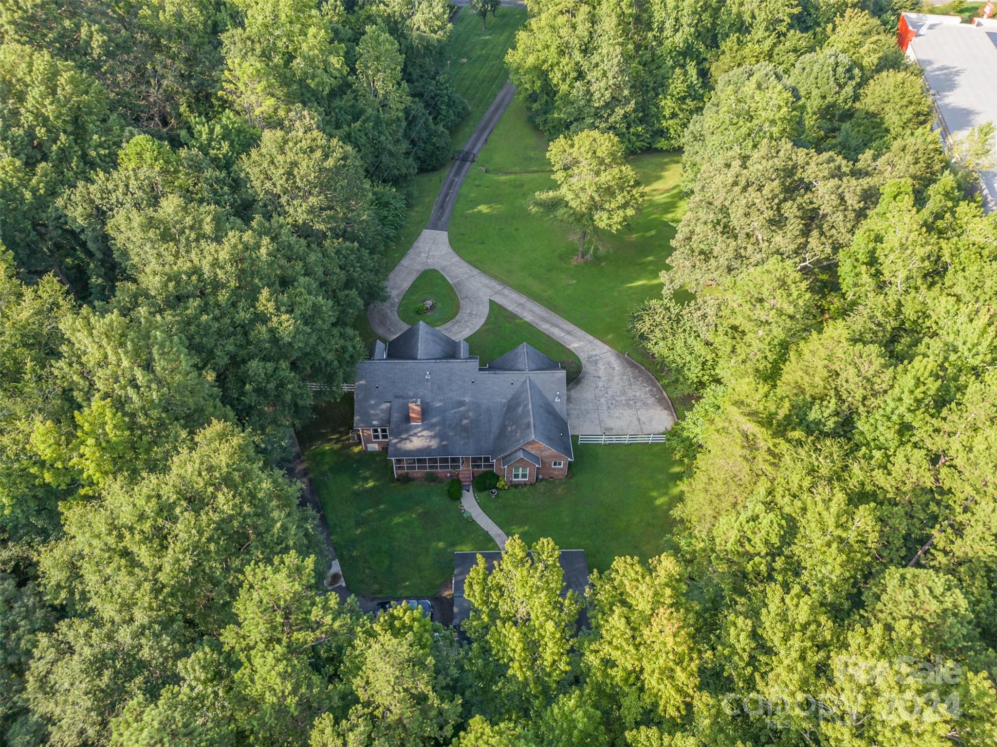 main property photo 43
