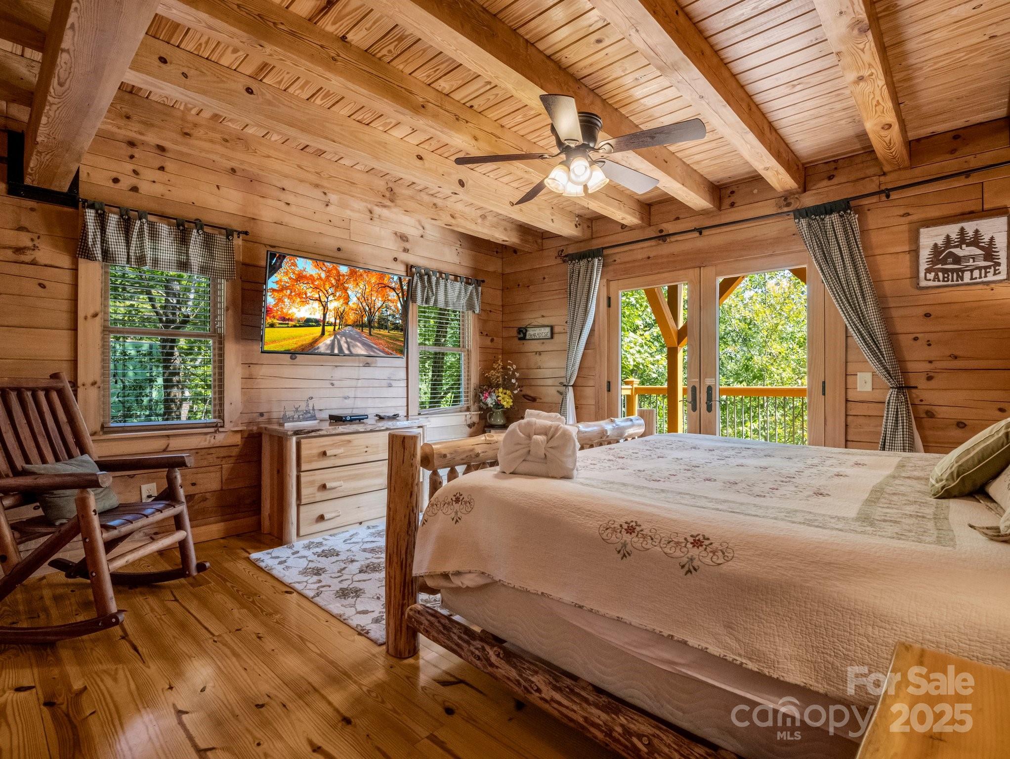 main property photo 20