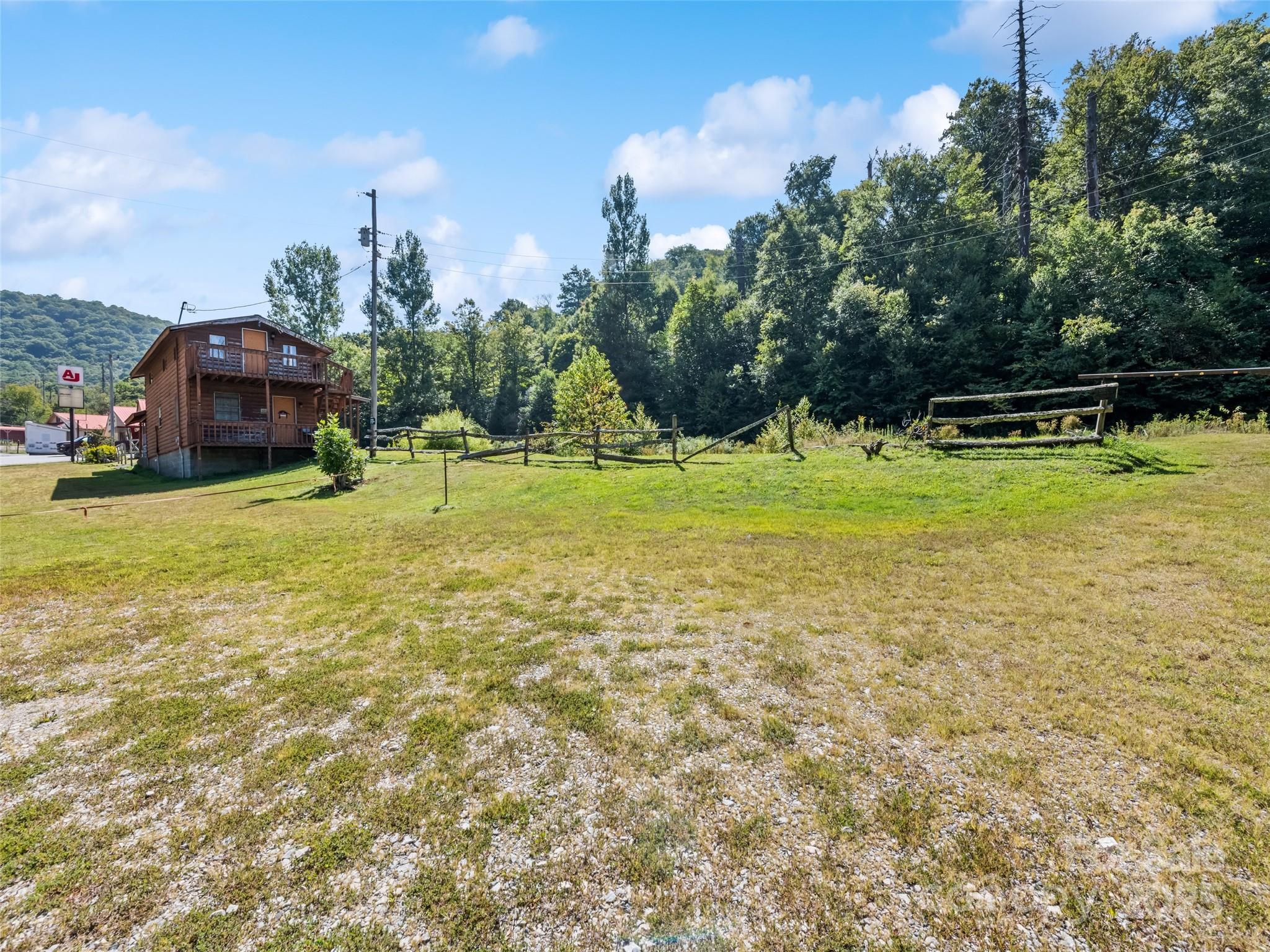 main property photo 13